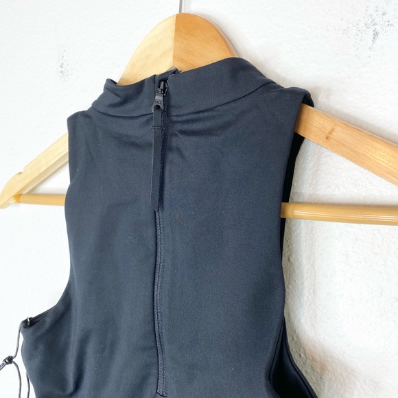 Girlfriend Collective Black Freddie Crop NWT - Picture 5 of 6